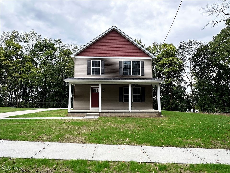 1st image of 1024 Bernard St