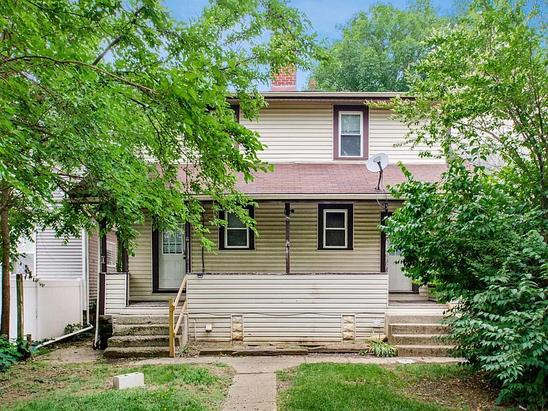 383 13th Ave — Photo 14
