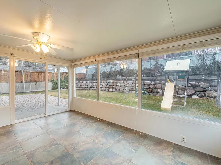 4327 S 2900 E — Photo 23