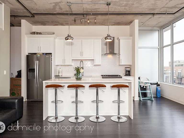 50 E 16th St #804 — Photo 8