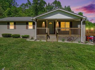 306 Trapp Goffs Corner Rd, Winchester, KY 40391