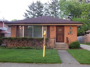 8937 Mango Ave, Morton Grove, IL 60053