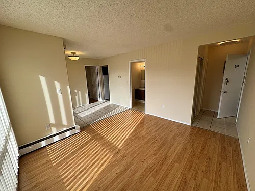 Floor plan Lovely, Bright & Clean 1 Bedroom Condo (RP023) 1 B