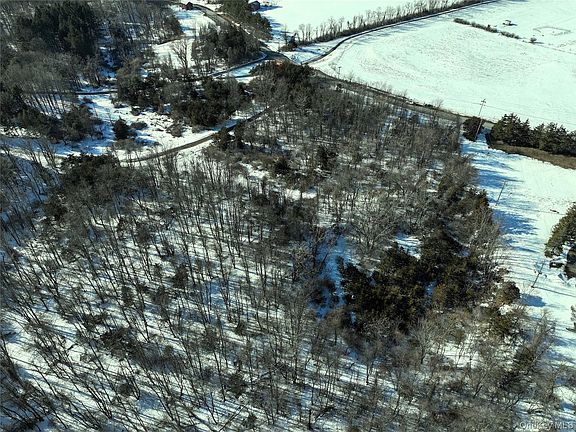 3rd image of Bells Pond Road