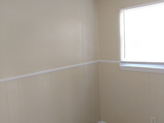 4th image of 2905 15th Ave APT 3