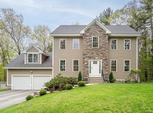 12 Cowdry Hill Rd, Westford, MA 01886