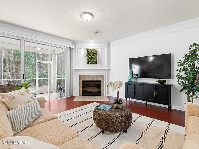 3897 Lionheart Dr — Photo 1