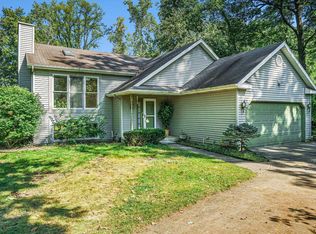 51540 Bridgewater Ct, South Bend, IN 46637