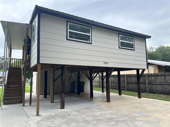 5234 Pine St, Seffner, FL 33584