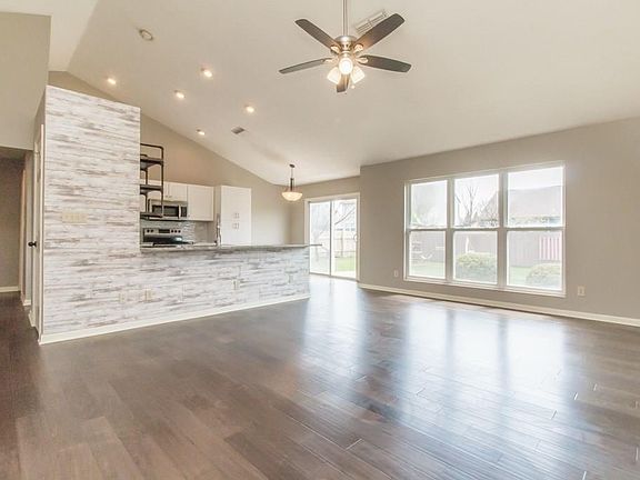 2nd image of 2232 Cybelle Ct