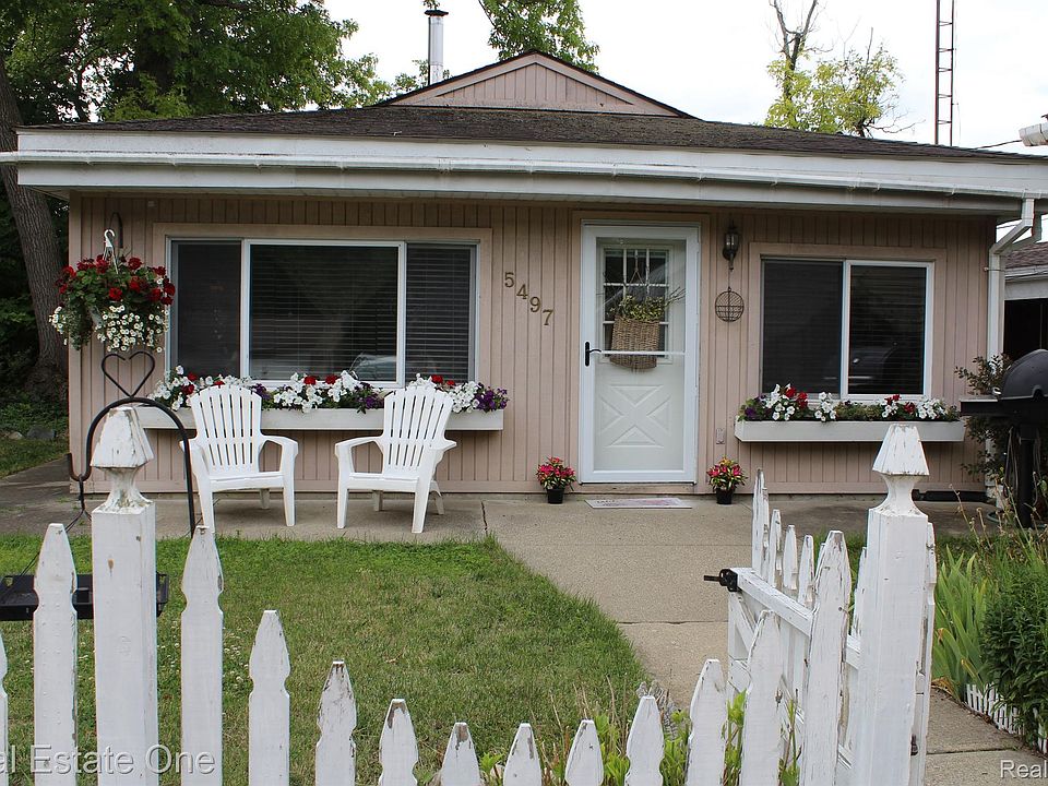1st image of 5497 Dooley Dr