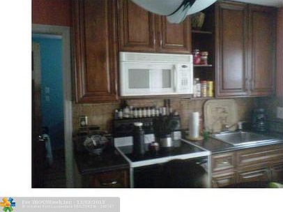 1st image of 1540 NW 4th Ave