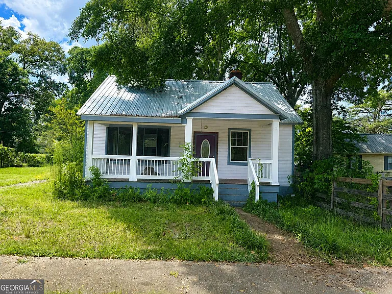 502 Lawrence St — Photo 1