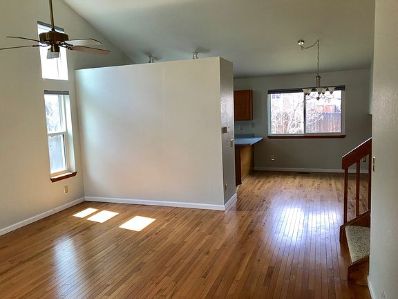 4th image of 2219 Dogwood Cir
