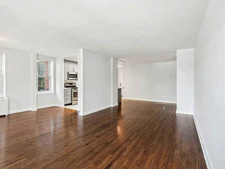 1130 Pelham Pkwy S #1C — Photo 5