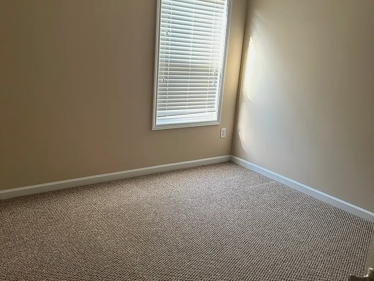 4635 Granby Cir — Photo 23