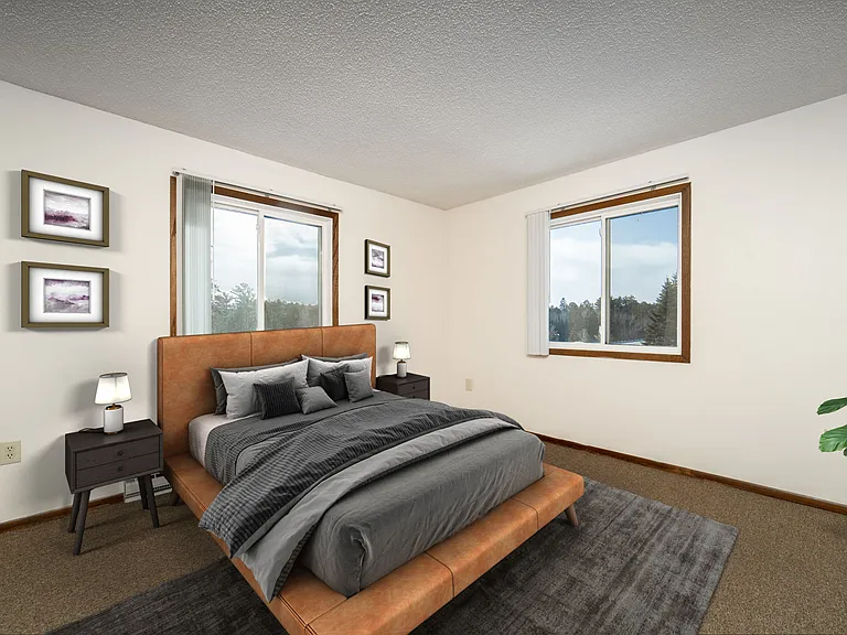 Julia Manor Apartments — Photo 8