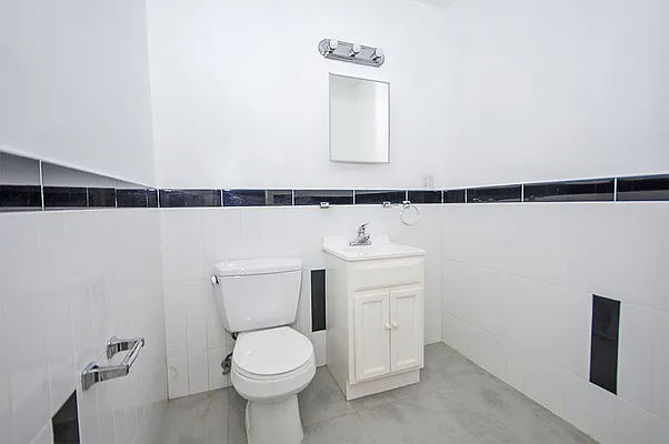 Rented by Level Group | media 7