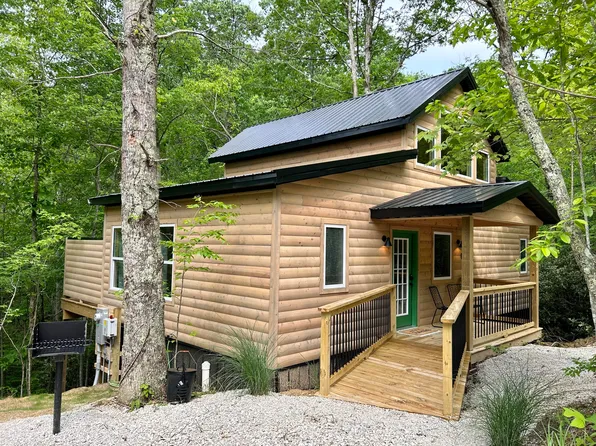 25 Boulder, Slade, KY 40376