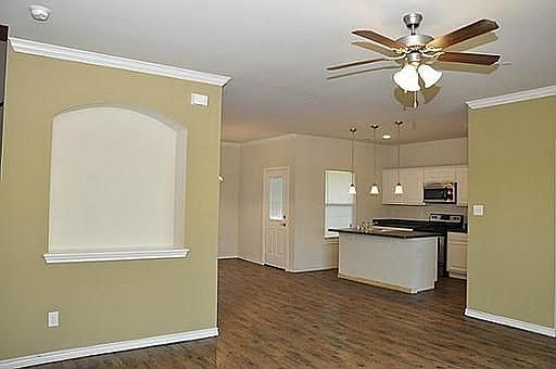 4th image of 5512 Soledad Dr