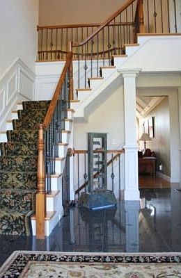 2nd image of 5 Orchard Hill Dr