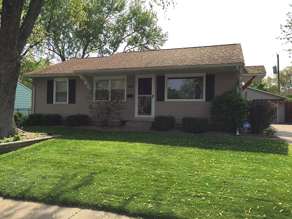1st image of 3226 Oxford Dr