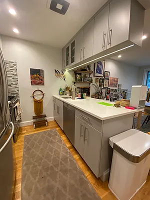 Rented by Grand & Co. | media 5