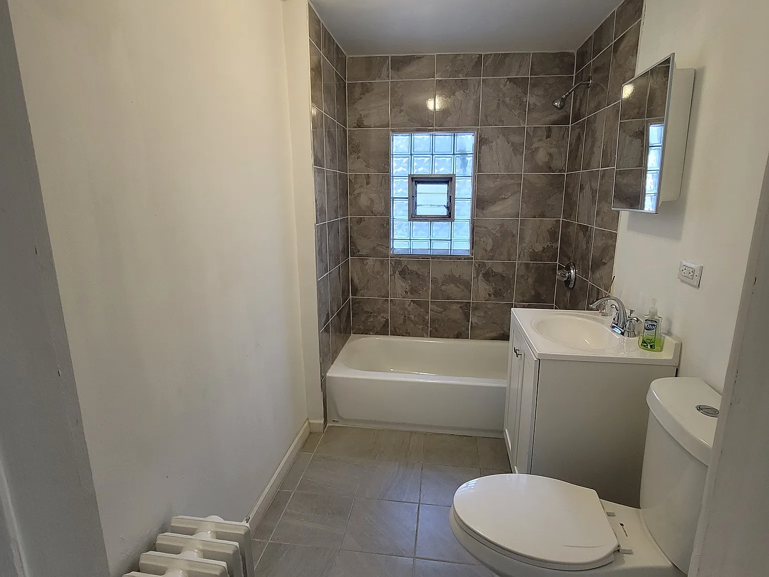 1323 S 51st Ct — Photo 4