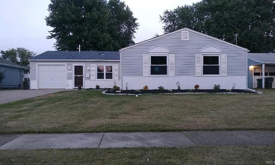 1st image of 145 Cornell Dr