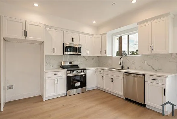 2843 Folsom St #1 — Photo 33