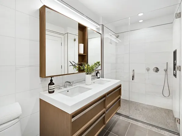 575 4th Avenue image 11 of 20