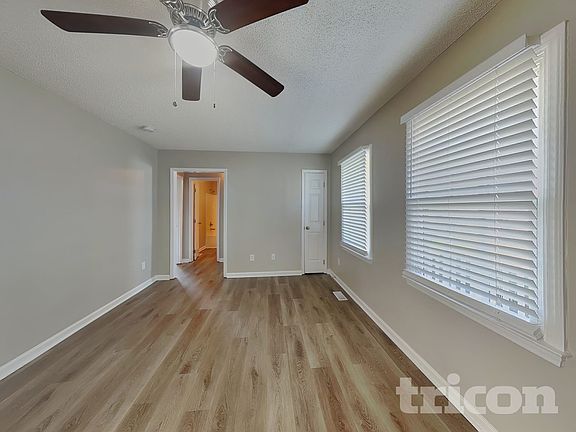 4th image of 713 Ilex Ct