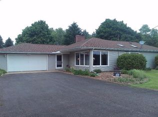 3650 E Berry Rd, Pleasant Lake, MI 49272