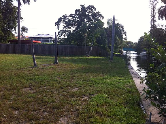 Both sides of property are fenced in.
