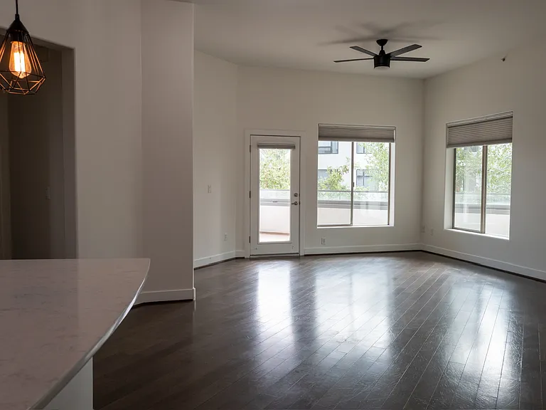 945 E Playa Del Norte Dr #2010 — Photo 13