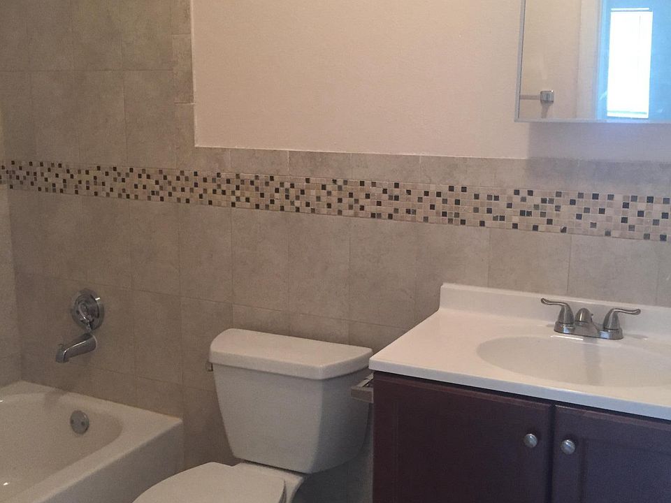 2nd image of 651 Kathy Ln APT A