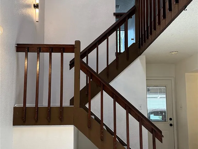 12922 Wirevine Ln — Photo 19