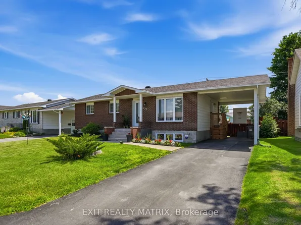 827 Edmond St, Hawkesbury, ON K6A 3C6