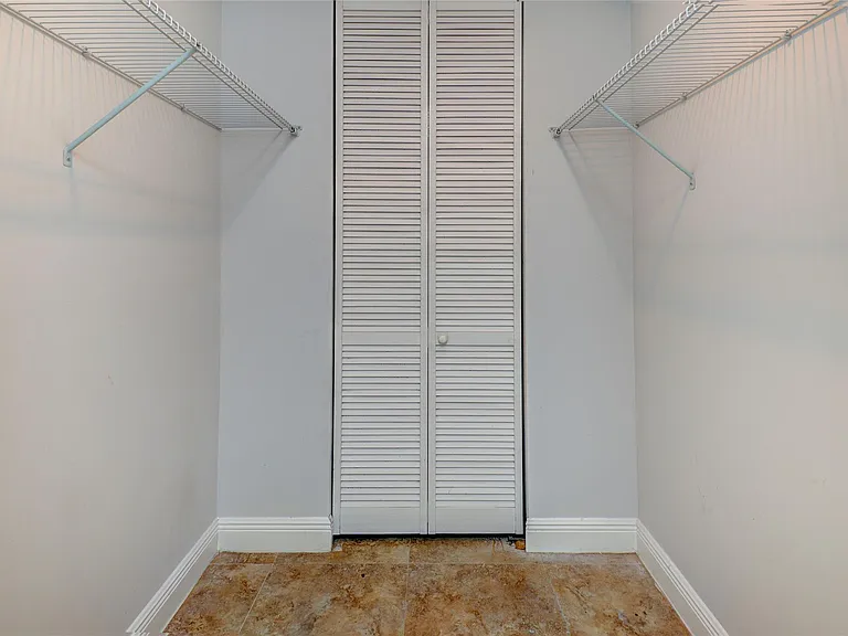 1508 SW 4th Ave — Photo 17