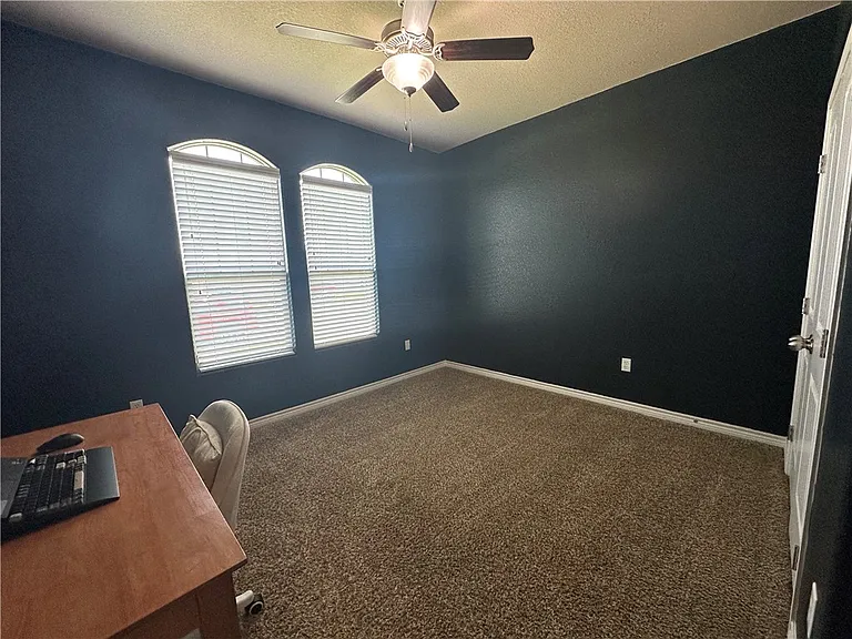 1016 Santa Catalina St — Photo 28
