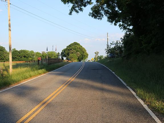 4th image of 34 Highway