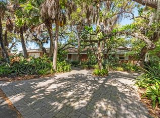 1209 Big Oak Ln, Sarasota, FL 34242