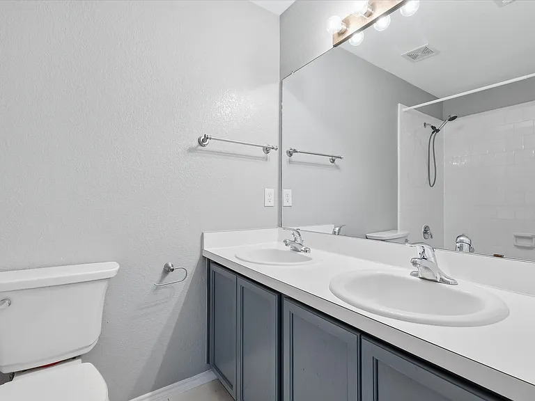 2457 Eagle Mountain Dr — Photo 14