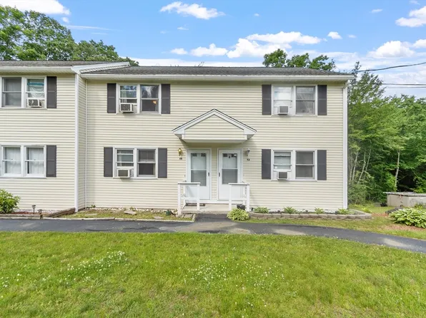 38 Allen St APT 4B, Sandown, NH 03873