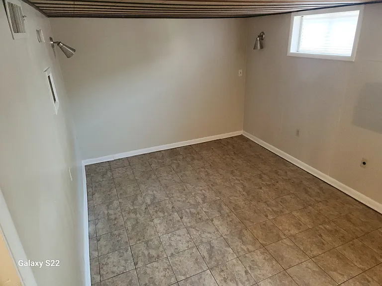 4553 E 45th St — Photo 27