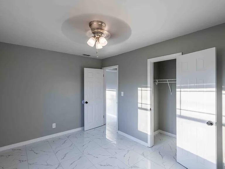2013 Ronald Ln — Photo 25
