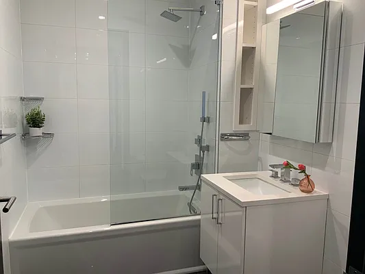 Rented by Douglas Elliman | media 33