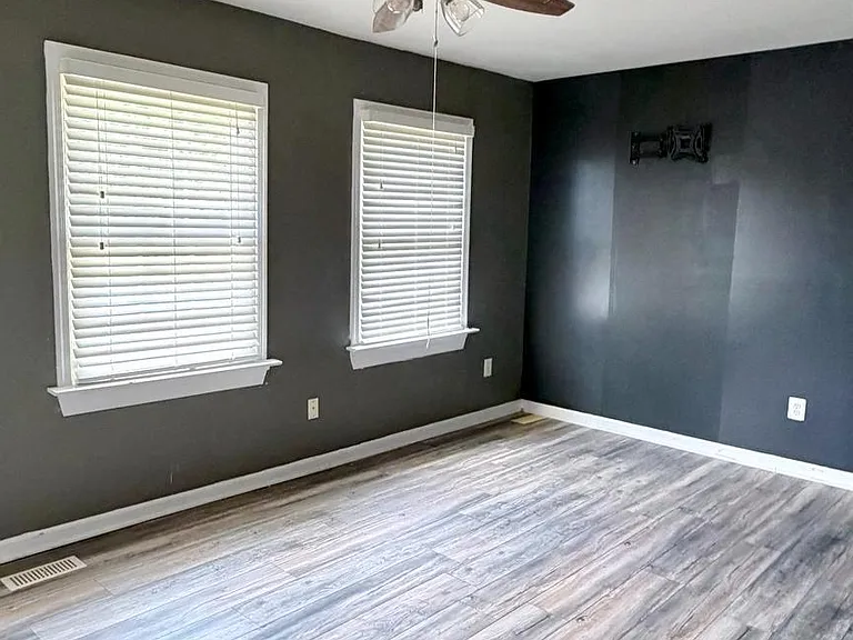 2188 Mayflower Dr — Photo 10