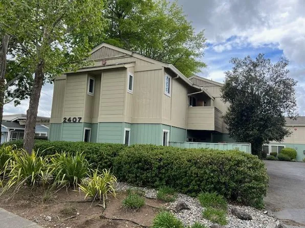 2407 Lomitas Ave #8, Santa Rosa, CA 95404