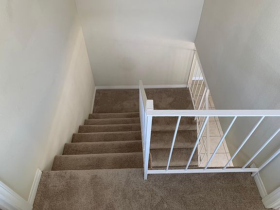 4th image of 308 Camellia Ave APT B